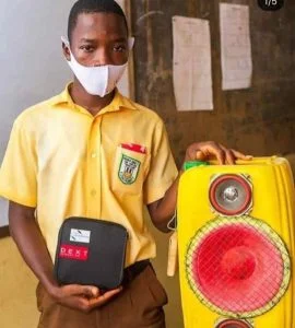 JHS Student Builds Speaker With Bluetooth