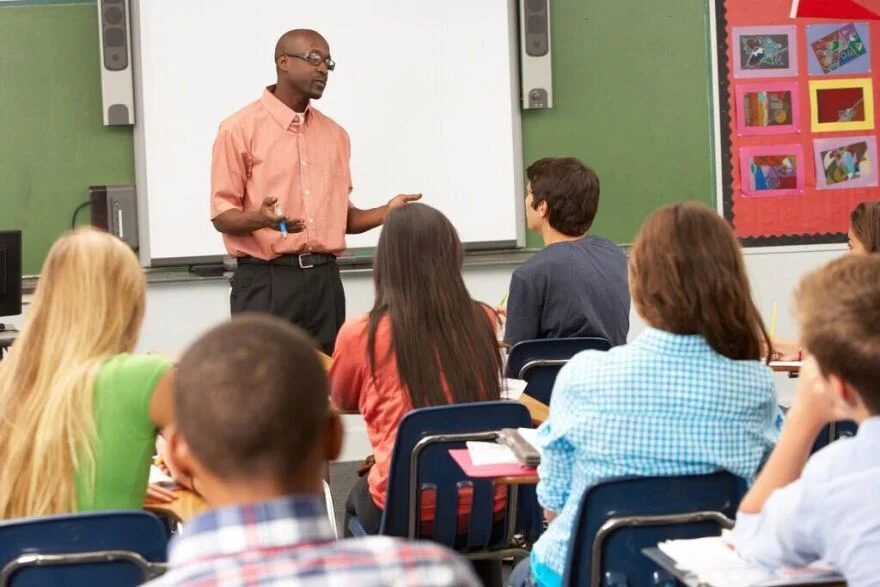 How To Build A Strong Professional Network in the Education Community