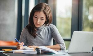How to Use Paraphrasing Tools for Academic Writing